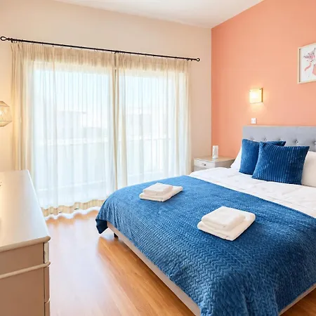 Finikoudes Fabulous Daire Larnaca